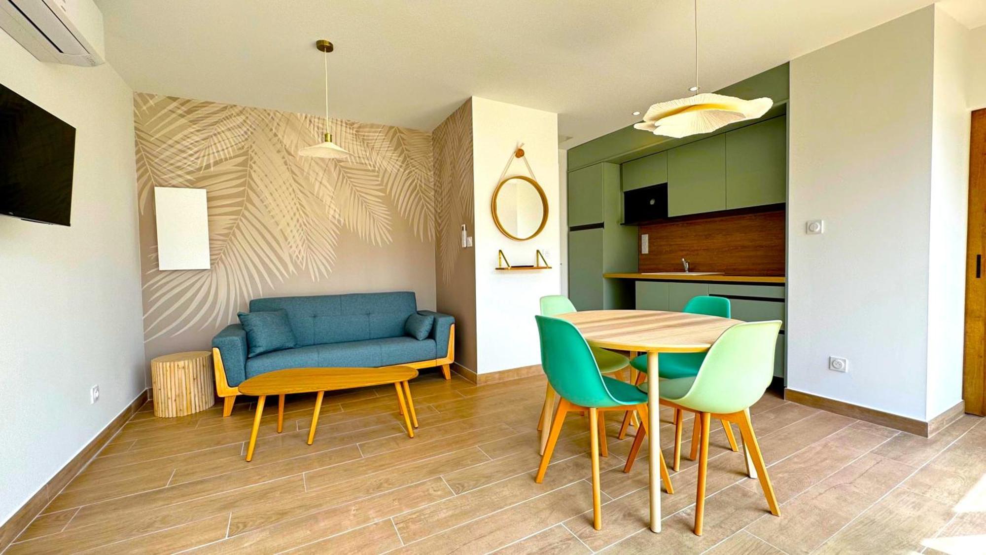 Daya Lodge. LʼIsle-sur-la-Sorgue Extérieur photo