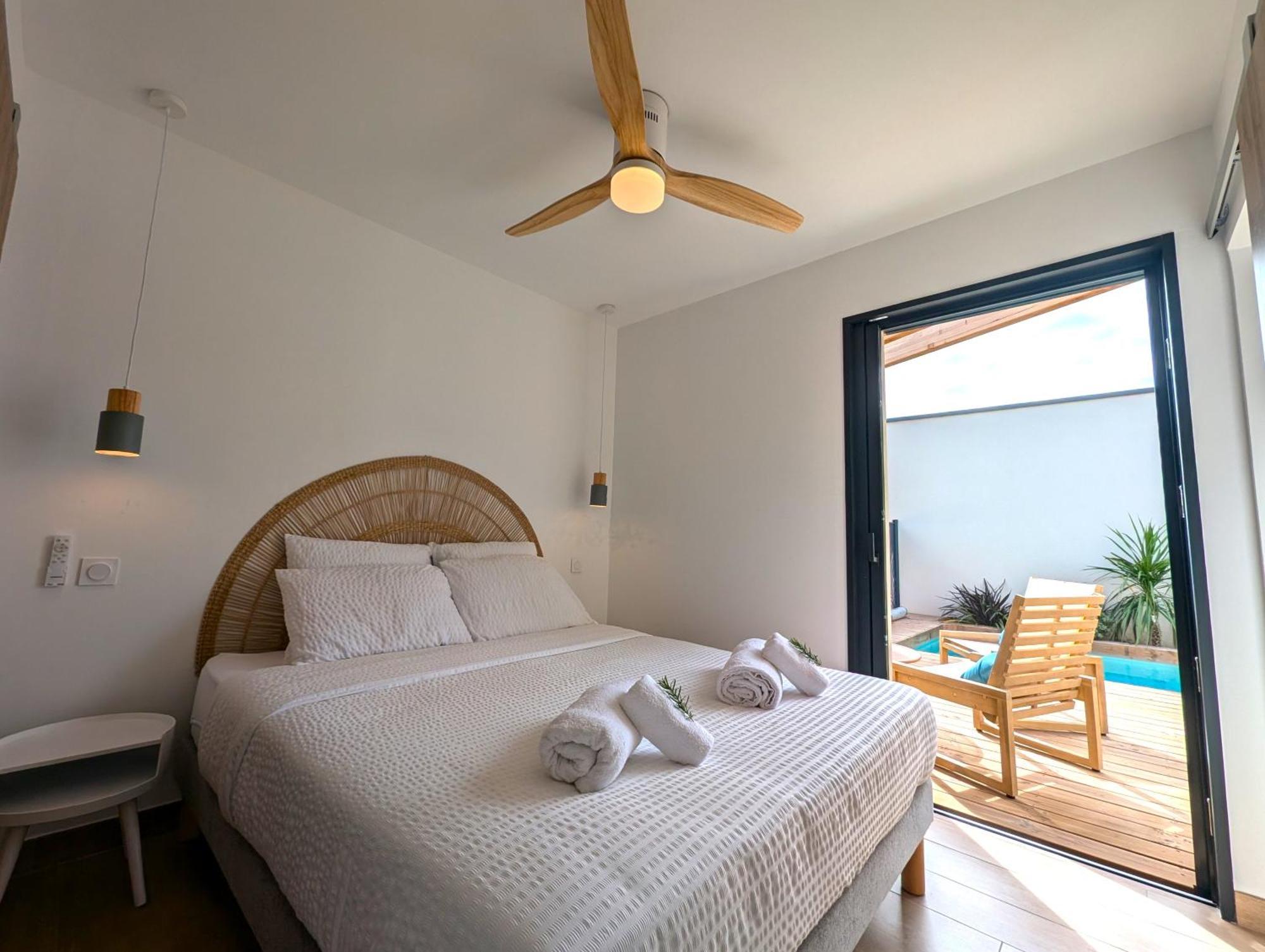 Daya Lodge. LʼIsle-sur-la-Sorgue Extérieur photo