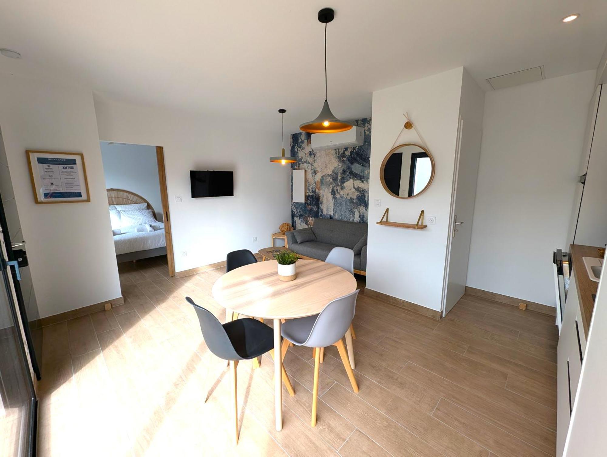Daya Lodge. LʼIsle-sur-la-Sorgue Extérieur photo